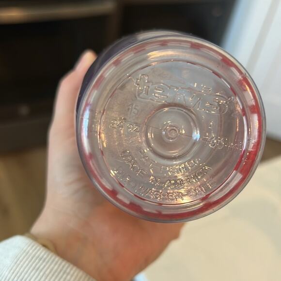 Chicago Blackhawks 24oz Tervis - Picture 6 of 6